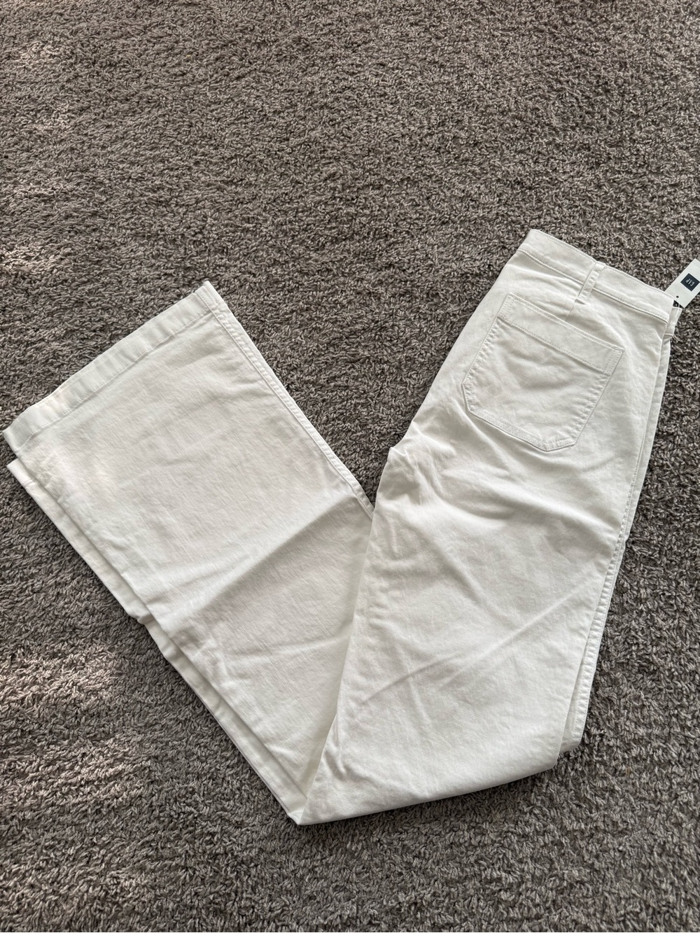 NWT Gap 1969 Authentic Flare, Mid Rise, Stretch Jeans, White, Sz 29/8 Tall